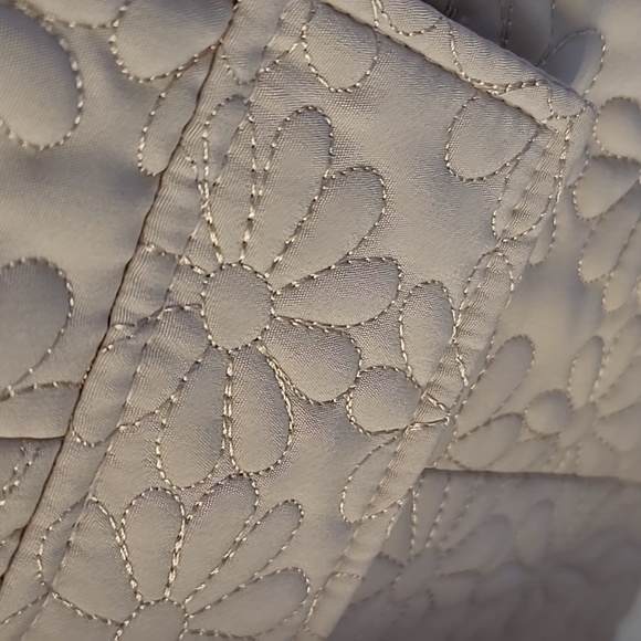 Women jaket - Picture 3 of 5